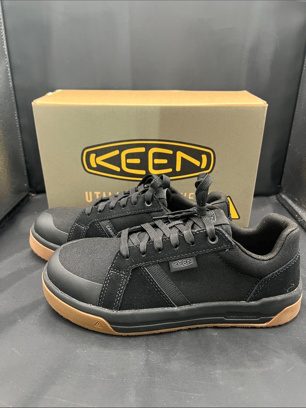 Keen Women's Black and Gum Low-Top Athletic Sneakers